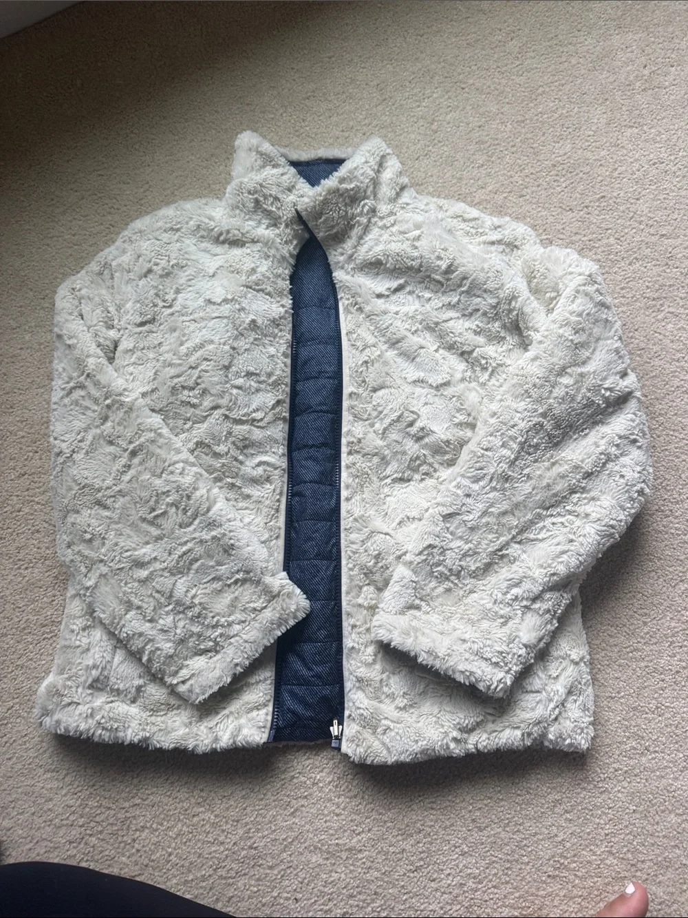 Girls North Face Reversible Montague Blue Denim. Youth XL.